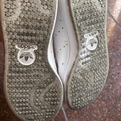 adidasスタンスミスの画像
