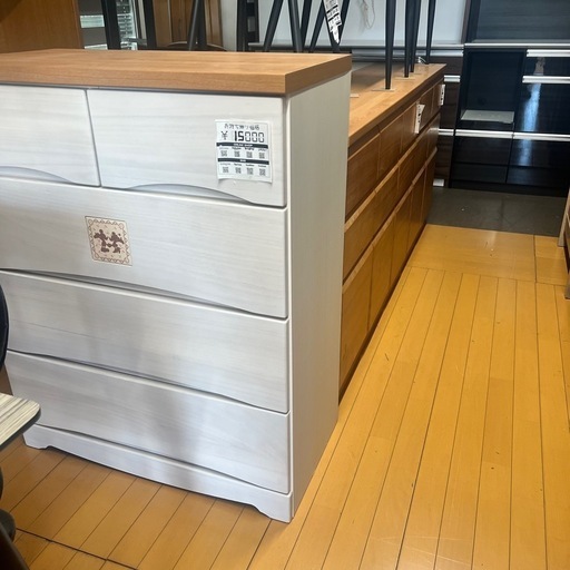 SALE開催中　店内大幅値下げ　期間限定　無くなり次第終了　早い者勝ち　お宝品　レア品　タンス　チェスト　キャビネット　食器棚　キッチンボート　カウンター　テレビ台　ダイニングセット　ダイニングチェア　ダイニングテーブル　机　パーテーション　鏡　ミラー