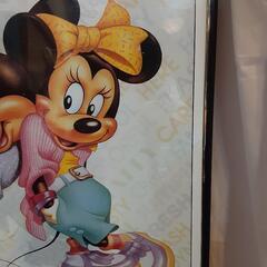 ミッキーマウスとミニーマウスのイラストポスターの画像