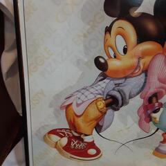 ミッキーマウスとミニーマウスのイラストポスターの画像