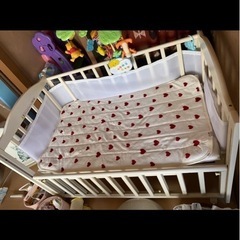 ベビーベッドの画像