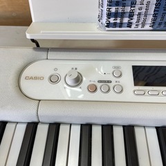 CASIO LK-526 電子ピアノ カシオ キーボード 61鍵盤　23年製の画像