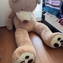 巨大 くまのぬいぐるみ テディベアの画像