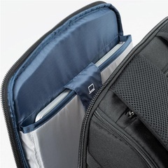 【新品 未使用品】think TANK Photo ダークライト 20L カメラバックパック （ブラック）の画像