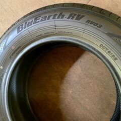 YOKOHAMAタイヤBluEarth-RV03 205/65R16 95H 中古タイヤ4本セットの画像