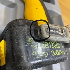 HITACHI 充電式ドライバー　WH12DM　の画像