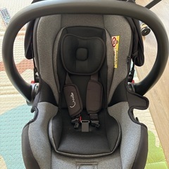 決まりました！美品　新生児用チャイルドシートの画像