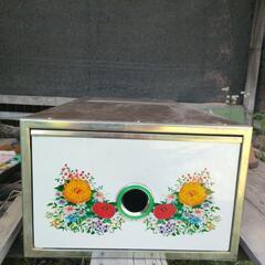 衣装ケース　金属製の画像