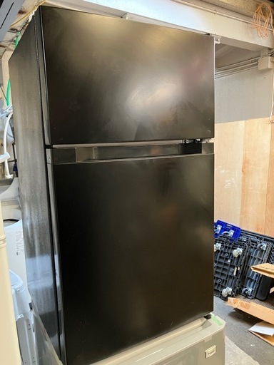 ☆値下げ☆ロ 2506-467 オーヤマ ノンフロン冷凍冷蔵庫 PRC-B092D-B 2024年製 動作確認済み 全定格内容積87L 中古