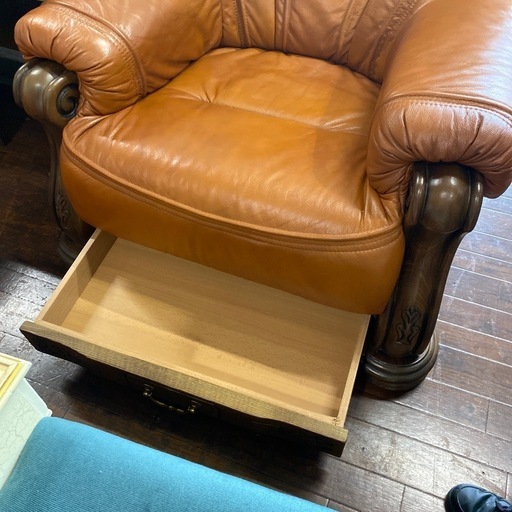 10/18値下げしました！⭐️アンティーク⭐️本革1Pソファ 重厚感 引き出し付き 美品 No.2272 KE