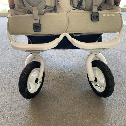 双子　ベビーカー　エアバギー　airbuggy エアバギー ココダブルを実際に使ってレビュー！双子ベビーカー