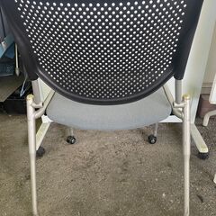 オカムラ　キャスター付チェアー５脚セット②　ミーティングチェアの画像