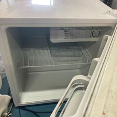 冷蔵庫　エラヴィタックス ER-516-W 1ドア冷蔵庫 46L ホワイトの画像