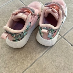 女の子　スニーカー　19cmの画像