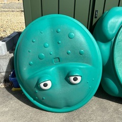 蓋付き砂場の画像