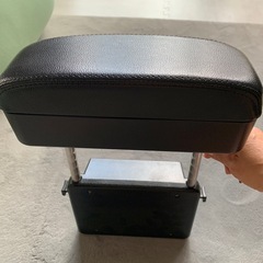 ベンチシート用の肘置き🚗の画像