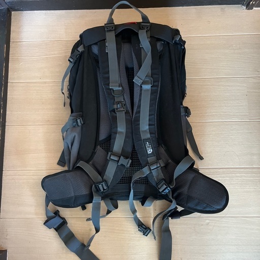 THE NORTH FACE ノースフェイス　登山リュック　ELECTRON60 グリーン　緑　× 黒　ブラック　　大容量　リュック