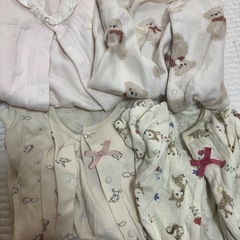 冬生まれ女の子ロンパース肌着　の画像