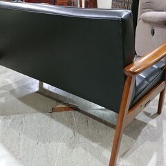 カリモク60｜Kチェア｜2シーター｜スタンダードブラックの画像