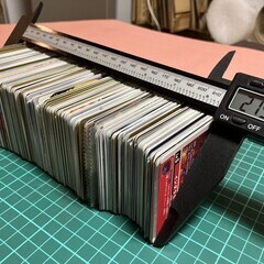 ポケモンカード、ワンピースカード、遊戯王カード、デジモンカード、ヴァイスシュヴァルツ、トレーディングカード 大量まとめ　幅：21.5ｃｍ　送料無料の画像