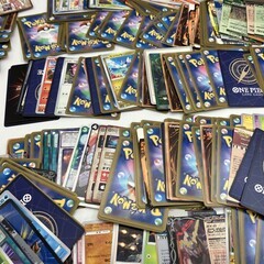 ポケモンカード、ワンピースカード、遊戯王カード、デジモンカード、ヴァイスシュヴァルツ、トレーディングカード 大量まとめ　幅：21.5ｃｍ　送料無料の画像