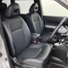 アウトドアにピッタリ！４WD エクストレイルの画像