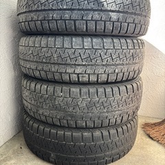 冬タイヤPIRELLI　155/65R14
