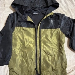 美品　薄手ジャケット　110〜120