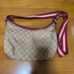 GUCCIバックの画像