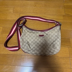 GUCCIバック