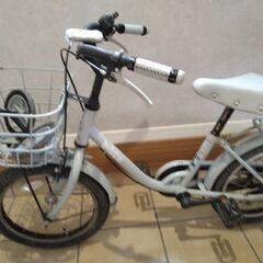 さしあげます。16インチ　bikke 薄水色の画像