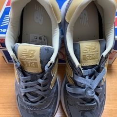 new balance ML574 cmaの画像