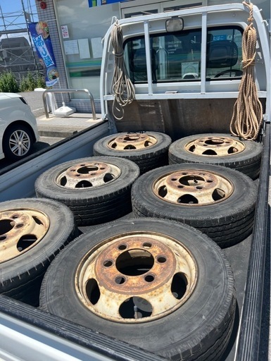 タイヤ　YOKOHAMA 195/70R 15.5  6本