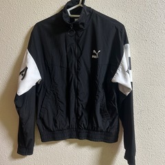 PUMA ナイロンジャンパー