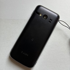 Android搭載ガラケー GRATINA KYF37 の画像
