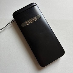 Android搭載ガラケー GRATINA KYF37 の画像