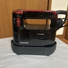 衣類用スチーマーとアイロン台のセットの画像