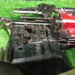 マキタ AN930H 高圧釘打ち機※エア漏れ、深さ調整破損のためジャンク【市川行徳店】【店頭取引限定】【ジャンク】管理番号：ITVQK3ZLIIQ0の画像