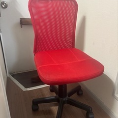 中古 メッシュオフィスチェア（赤）キャスター付き