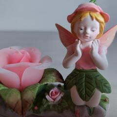 ★天使★　陶器製　薔薇ろうそく　置物