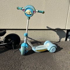 ストライダー　ディズニー　キックバイク　おまけ付きの画像