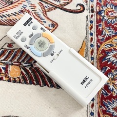 ③【超美品‼️】NEC 2022年製 8畳用LEDシーリングライト 照明器具 調光＆調色機能 リモコン付き♪  の画像