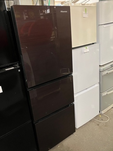 O2506-476 Hisense 3ドア冷凍冷蔵庫 HR-G2801BR 2019年製 動作確認済み 全定格内容積282L 中古