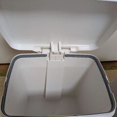 ゴミ箱　2個の画像