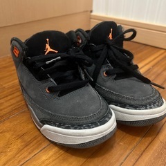 【美品】ジョーダン　キッズ　スニーカー