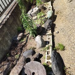 挽臼、飛び石、庭石100個