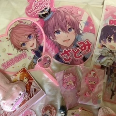 すとぷり、さとみグッズセットです。の画像