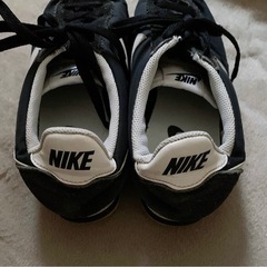 NIKE スニーカーの画像