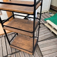 100センチくらいの高さの棚の画像