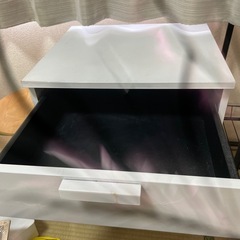 決まりました
サイドテーブルの画像